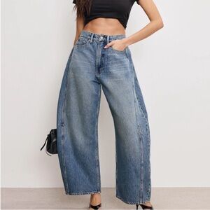 NWT Good American Good Extreme Barrel Jeans